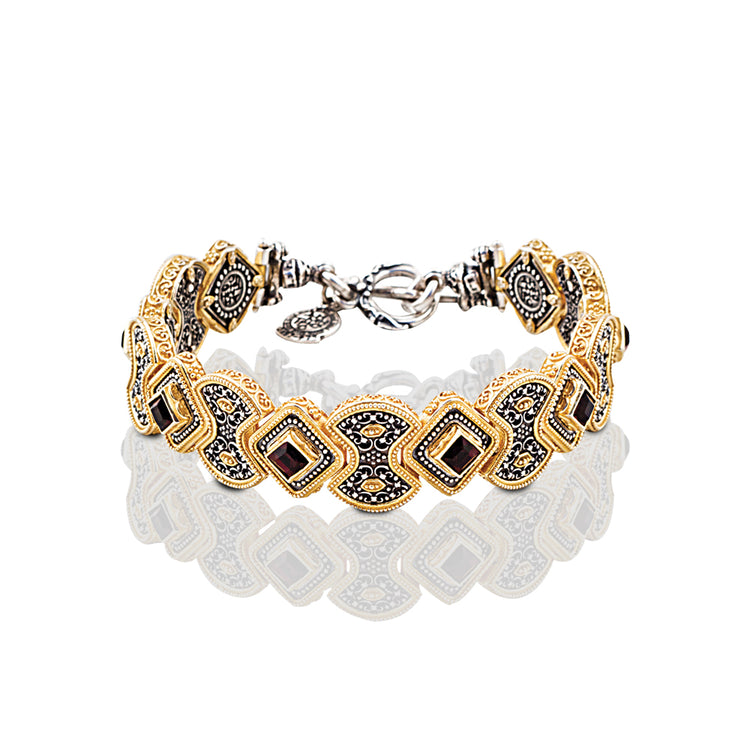 Bracelet with square Swarovski Crystals B335